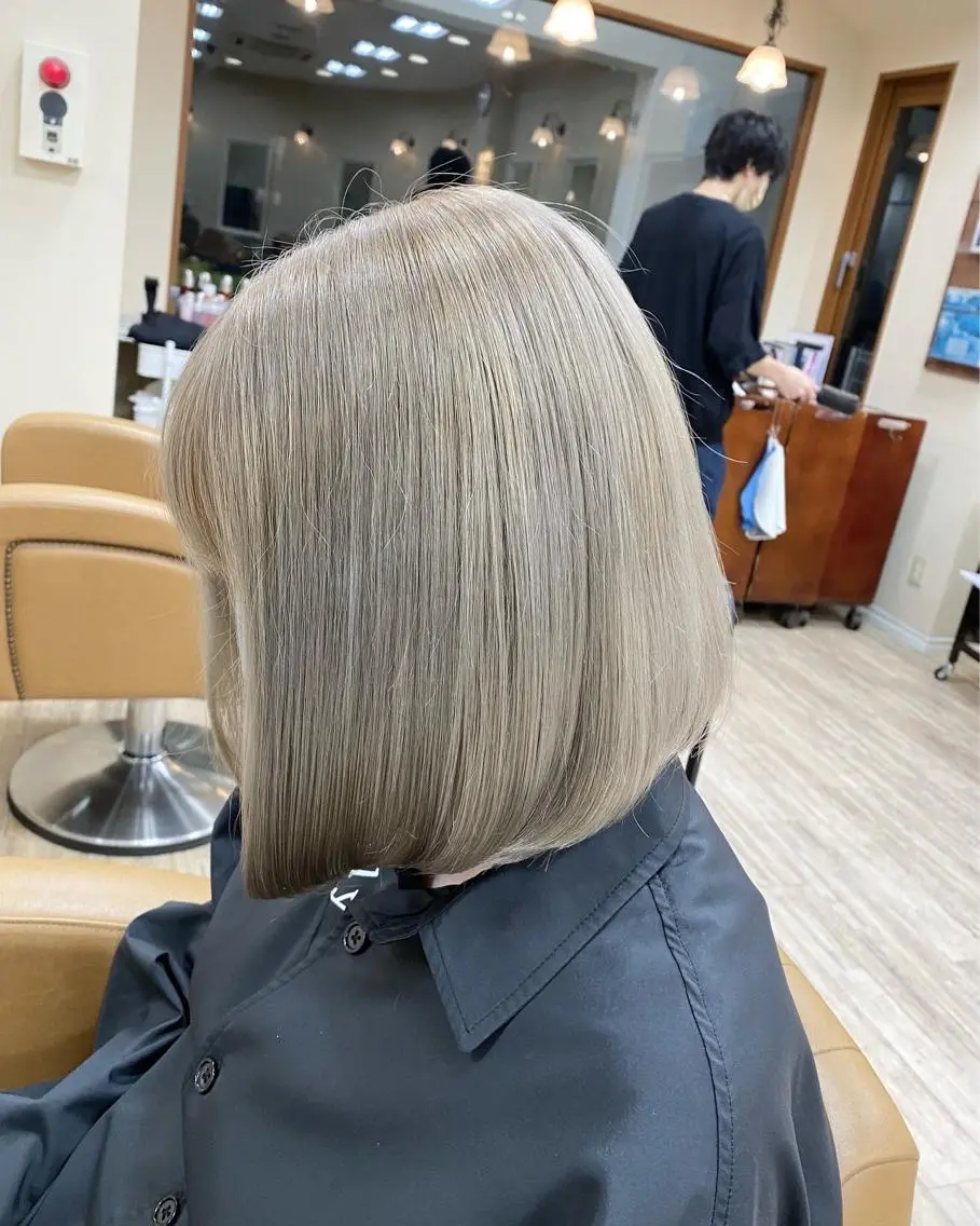 カラー SALOWIN栄 高須大貴のヘアスタイル