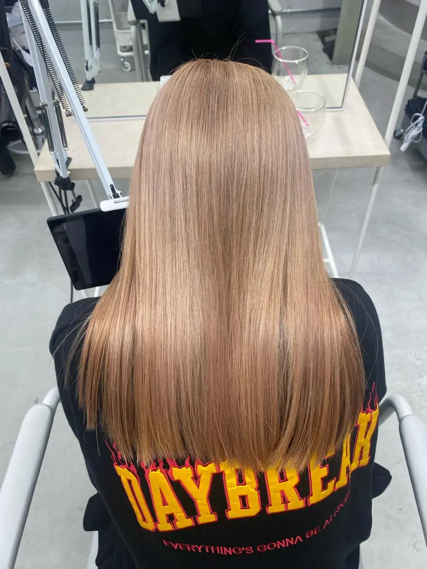 ロング ヘアカラー 前橋 姫奈のヘアスタイル