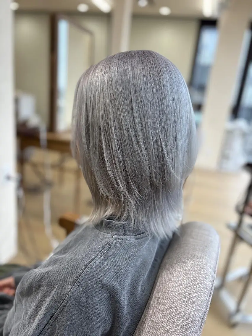 ロング Mirashy 成田のヘアスタイル