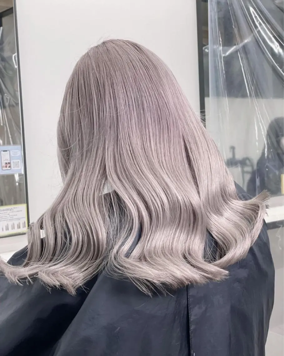 ロング カラー ブリーチ ハイトーンカラー ヨシンモリ 名古屋ハイトーン/ 🐶ブリーチ専門店のヘアスタイル