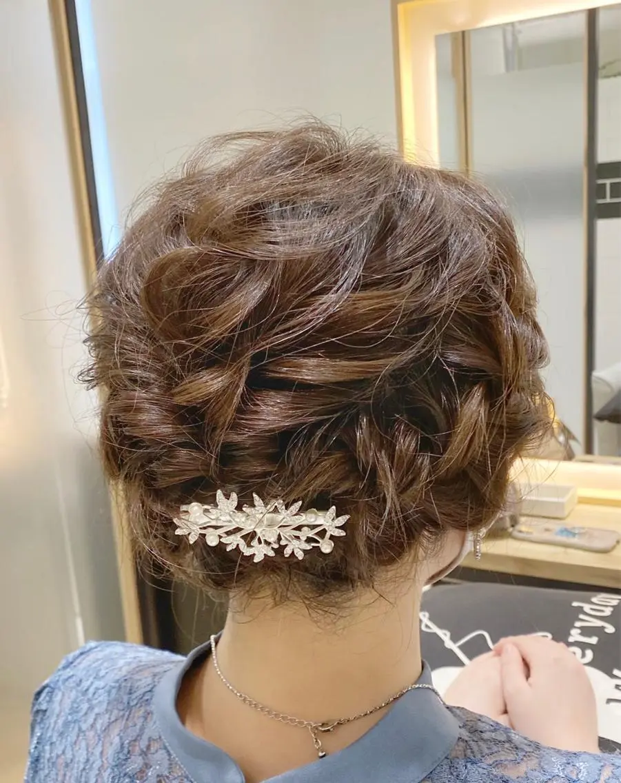 ミディアム ヘアアレンジ 結婚式・ブライダル 予約 停止のヘアスタイル