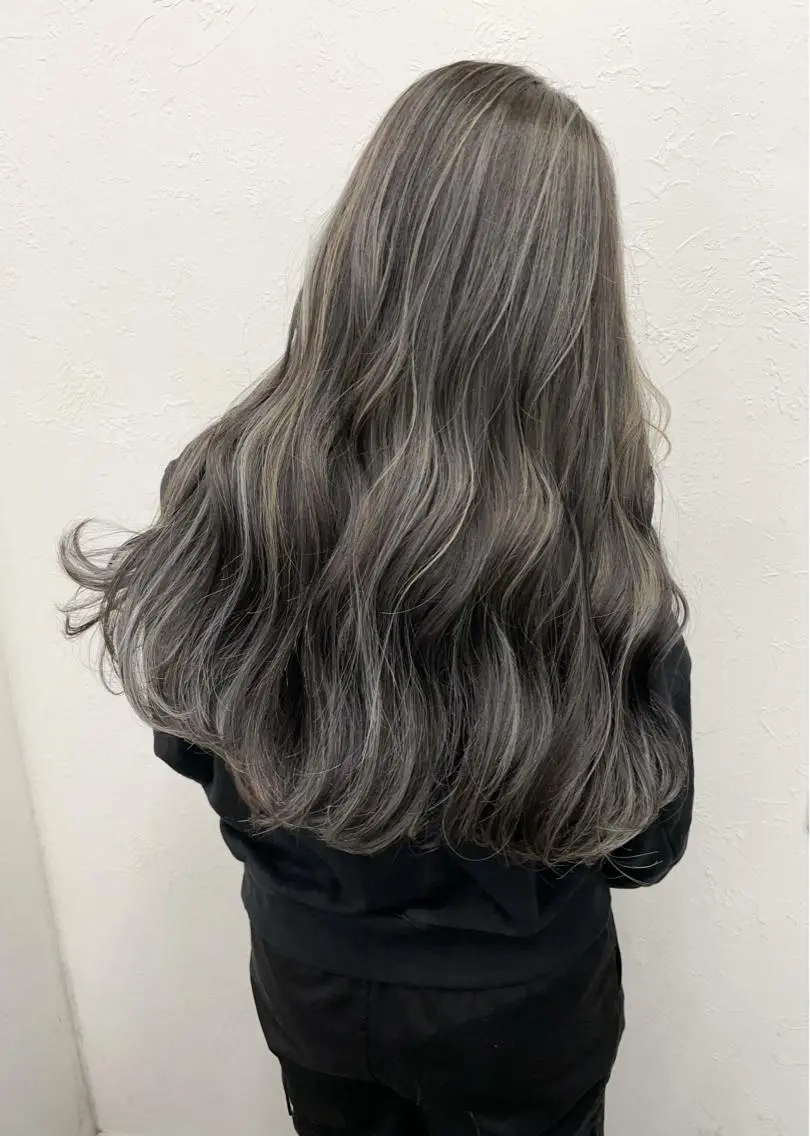 ロング カラー ハイライトカラー 3Dハイライト ハイライト カット ヘアカラー トリートメント 🤍2nd🤍田所 美希のヘアスタイル