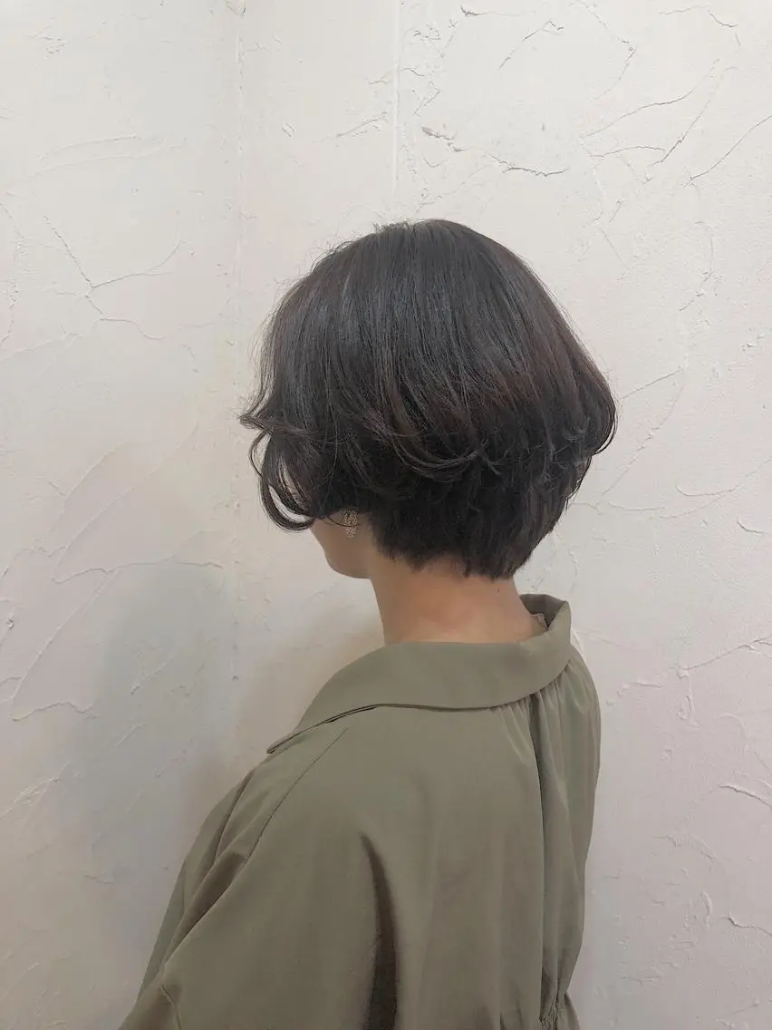 ショート カラー 久力琴音''透明感 カラー''アレンジのヘアスタイル