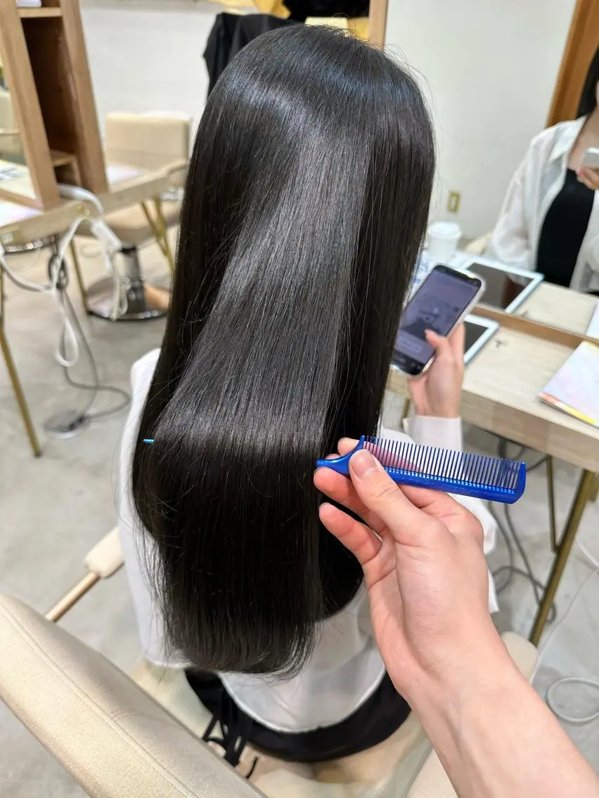 ロング カラー 透明感カラー グレージュ ヘアカラー ❄️高野 杏介❄️ツヤ髪得意!のヘアスタイル