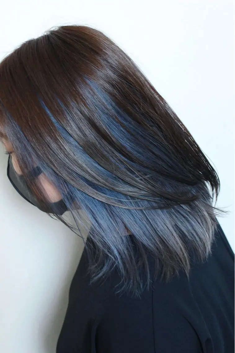 ミディアム カラー ブルーカラー ブルージュ インナーカラー ヘアカラー 土居 正季のヘアスタイル