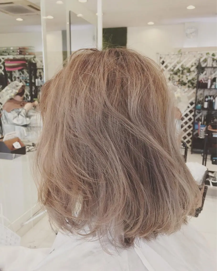 ミディアム カラー 天王寺区🌟大好評バ ッサリ◎美髪改善矯正のヘアスタイル