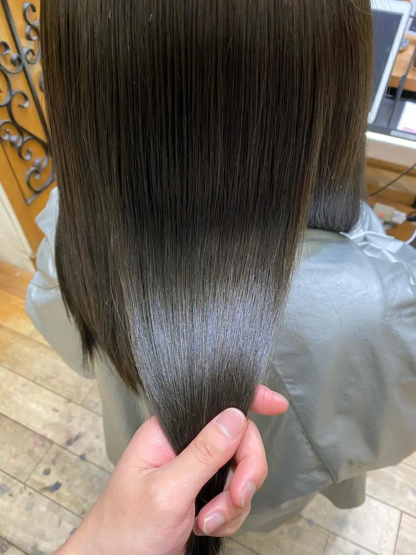 セミロング カラー パーマ バレイヤージュ ブリーチ ケアブリーチ ダブルカラー ハイライトカラー カット ヘアカラー 縮毛矯正 トリートメント 銀座✨レイヤーカット 顔まわり/坂本亜裟海のヘアスタイル