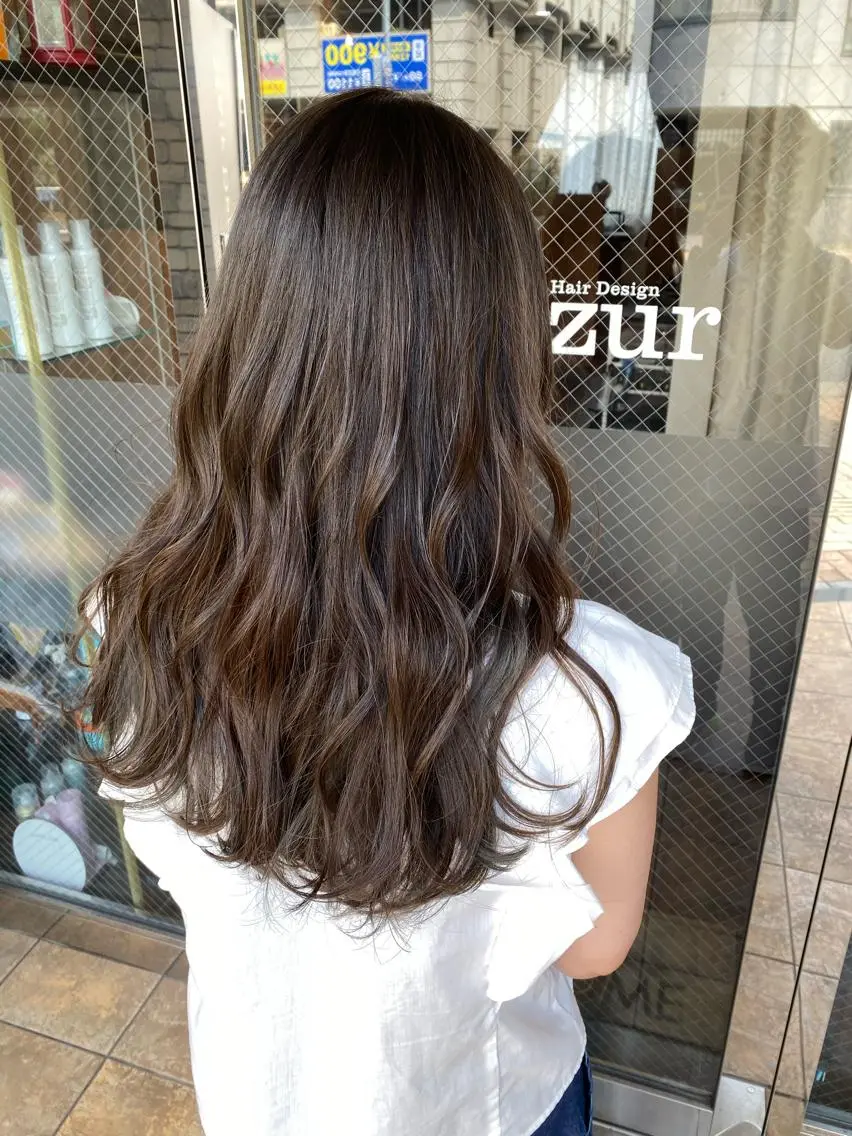 セミロング カラー ヘアカラー トリートメント 美髪 カラーリストのヘアスタイル