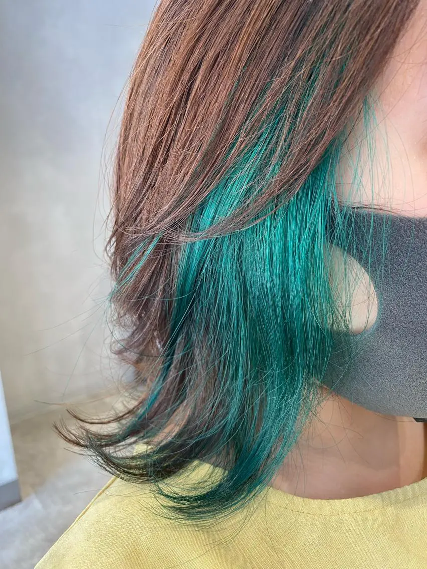 ミディアム カラー M IIのヘアスタイル