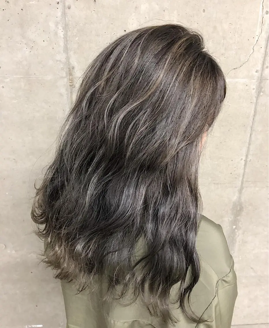 セミロング カラー ハイライトカラー ハイライト ノンダメージ髪質改善 カラー💎/KURAのヘアスタイル