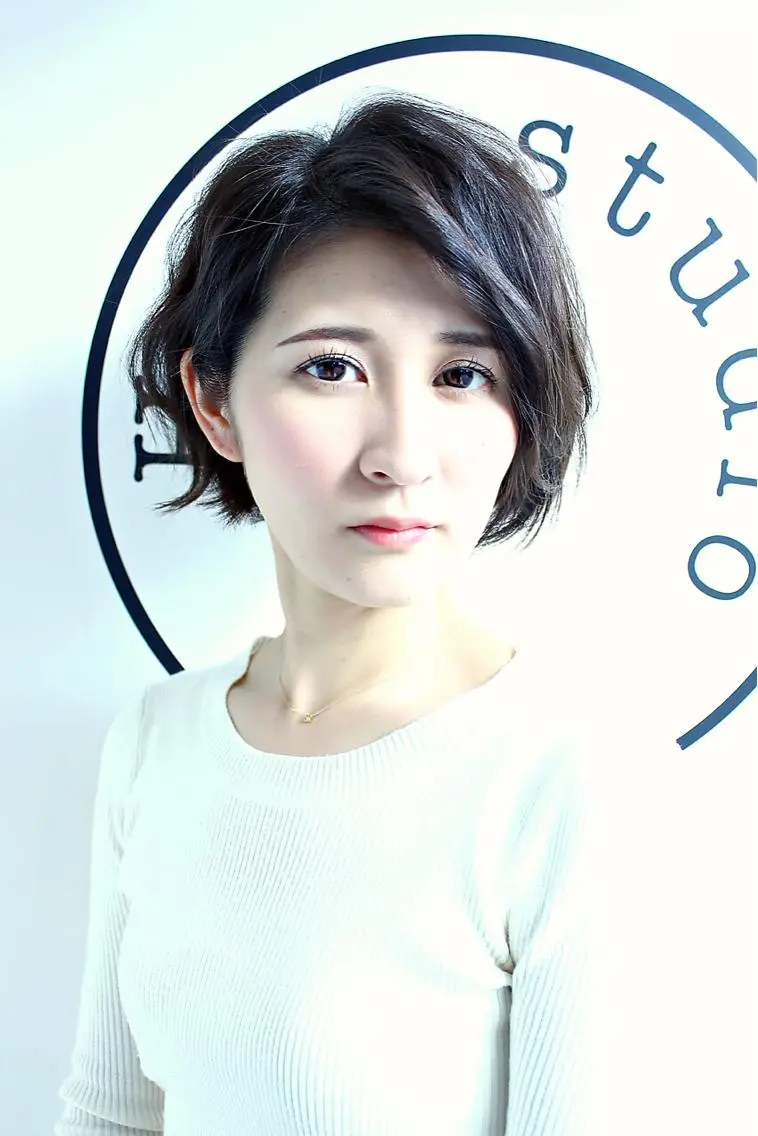 ショート カラー ベージュカラー ミセス ショートヘア Kirina/ 茨木/髪質改善のヘアスタイル