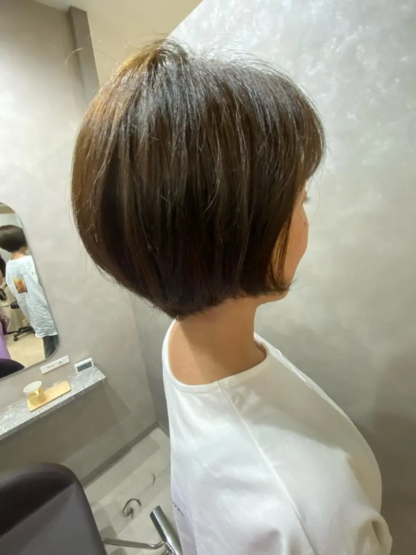 ショート ショートボブ ボブ ショートヘア カット ヘアカラー トリートメント 大人かわいい×艶髪 🤍塩川のヘアスタイル