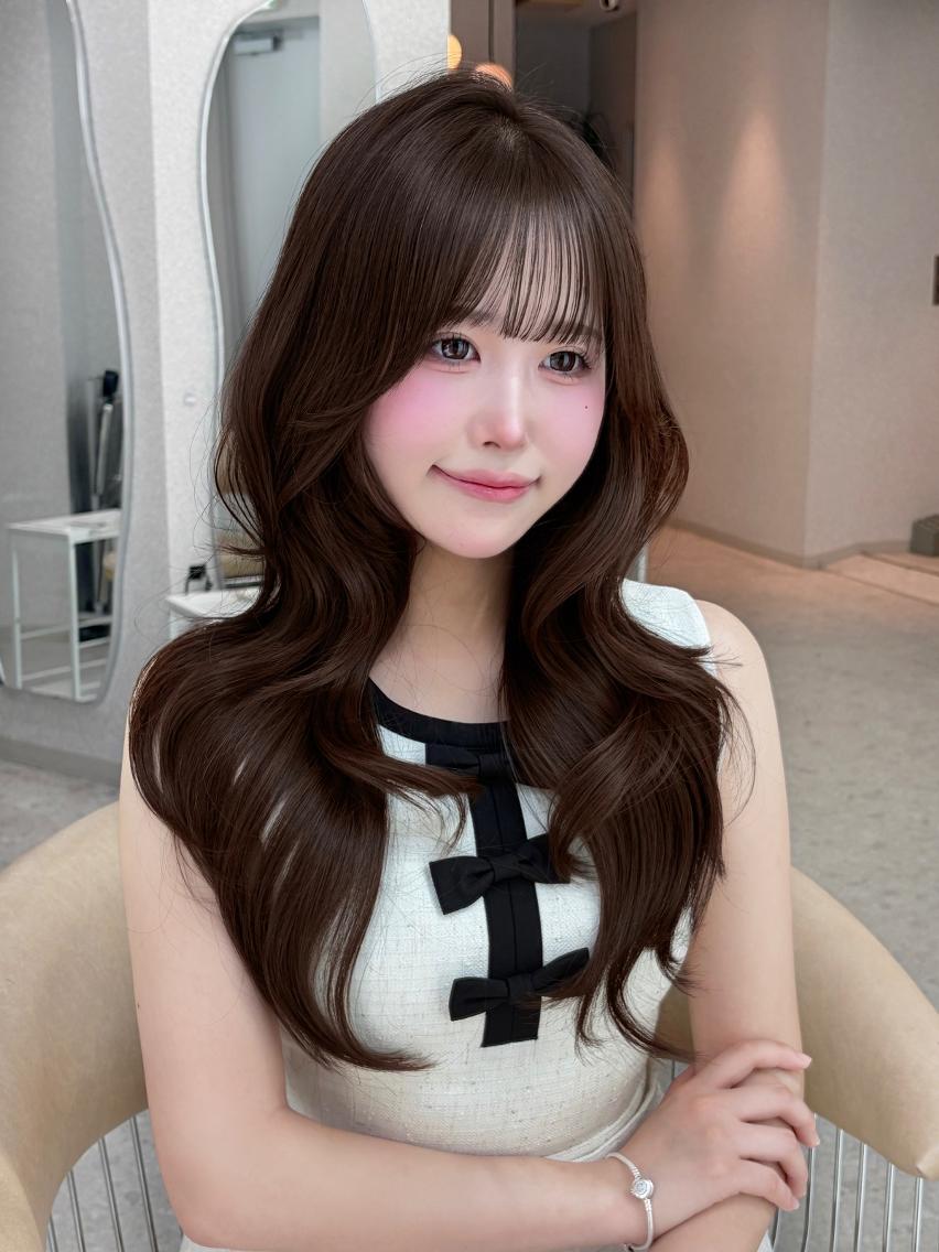 ロング カラー ベージュカラー ブリーチ ブラウンカラー チョコレートブラウン 透明感カラー 天神美容室 🎀hinaのヘアスタイル