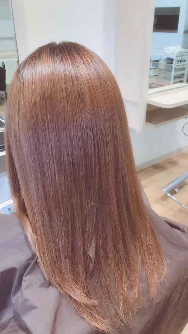 セミロング 石丸 智英のヘアスタイル