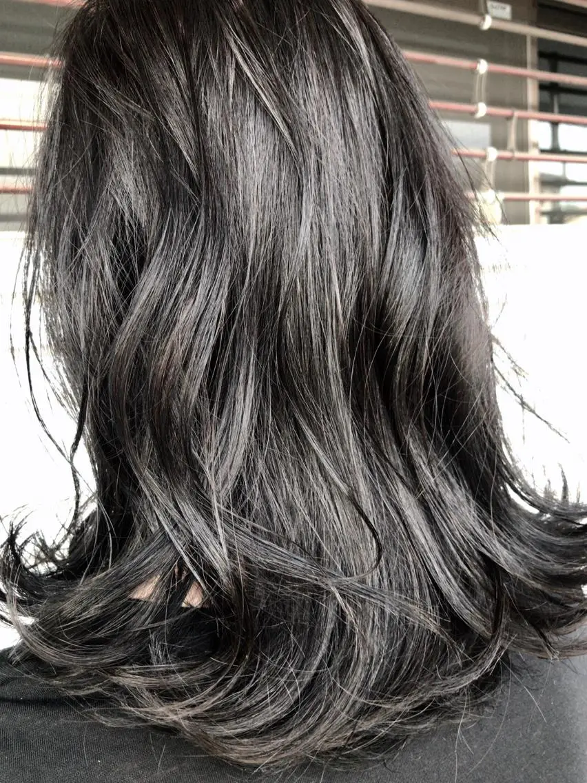 ミディアム カラー レイヤーカット匠 イソザキノリユキのヘアスタイル