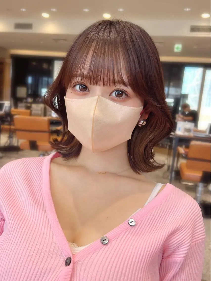 ミディアム カラー パーマ ヘアアレンジ イヤリングカラー イルミナカラー ボブ くびれヘア 顔周りカット 骨格別小顔カット/ 顔周りカット/金井のヘアスタイル