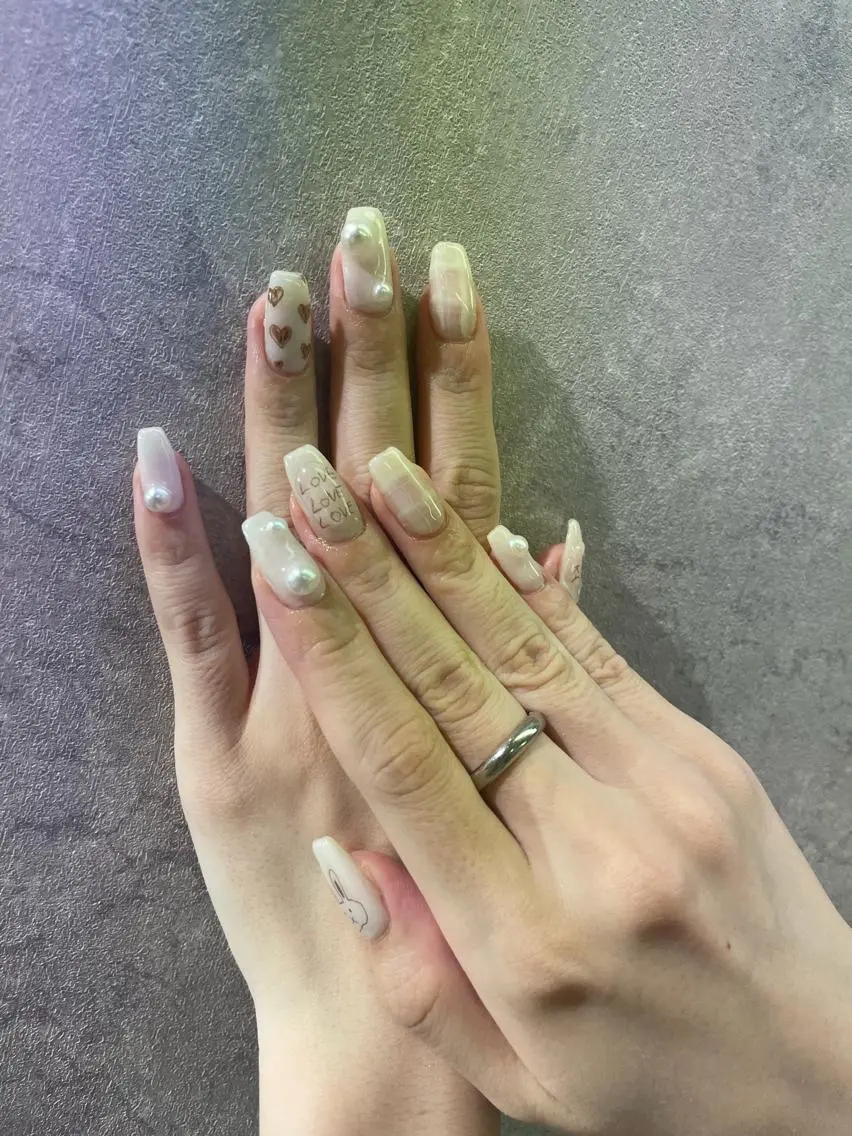 ネイル アートネイル ジェルネイル ニュアンスネイル スカルプネイル nailstudio eviz新宿店のネイルデザイン