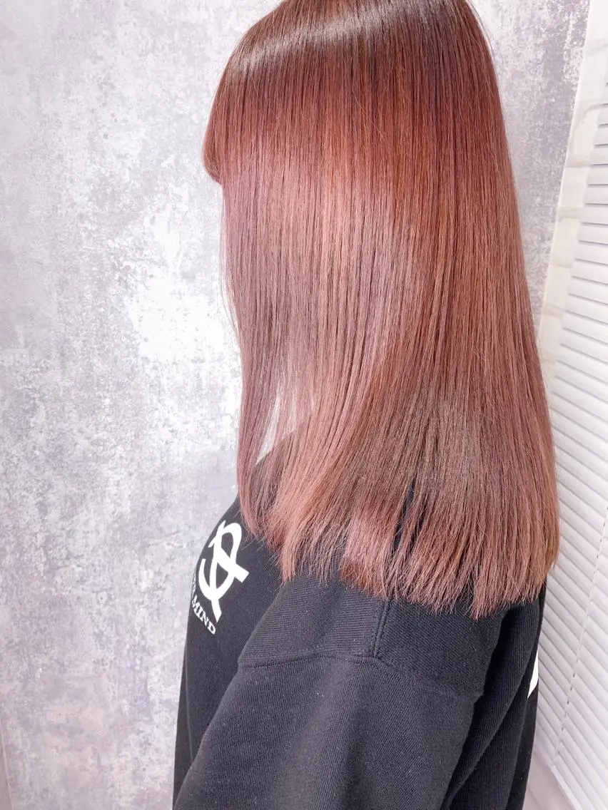 ミディアム カラー ミディアムパーマ アディクシーカラー アッシュ バレイヤージュ ブリーチ カット ヘアカラー トリートメント Zina福岡天神🪞 髪質改善🪞レイヤーのヘアスタイル