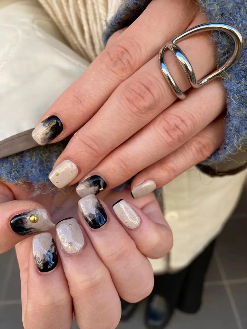 ネイル オーロラネイル マグネットネイル ニュアンスネイル オフィスネイル シンプルネイル ハンドネイル 草加ニュアンスネイル 🌚hersのネイルデザイン