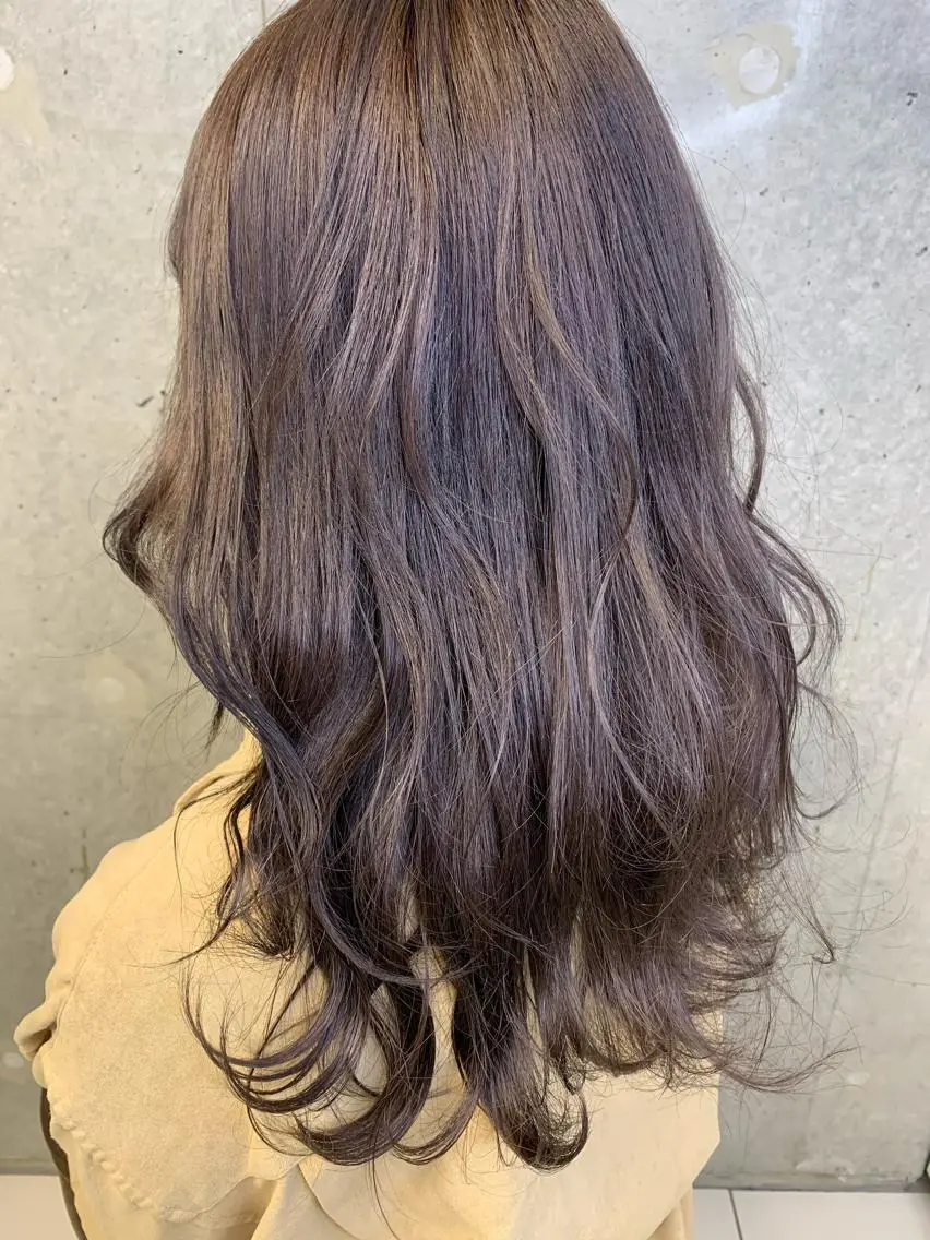 ロング 梅本 有希のヘアスタイル