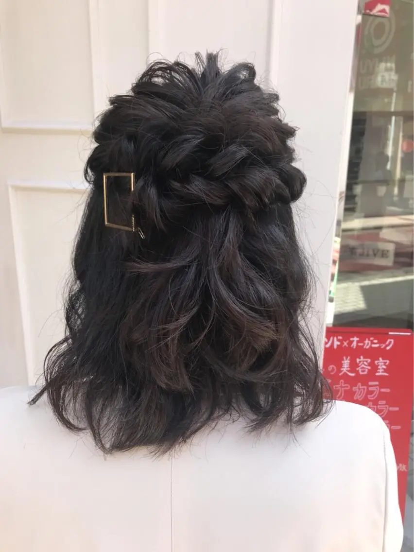 ミディアム ヘアアレンジ Blanco Color&Careのヘアスタイル