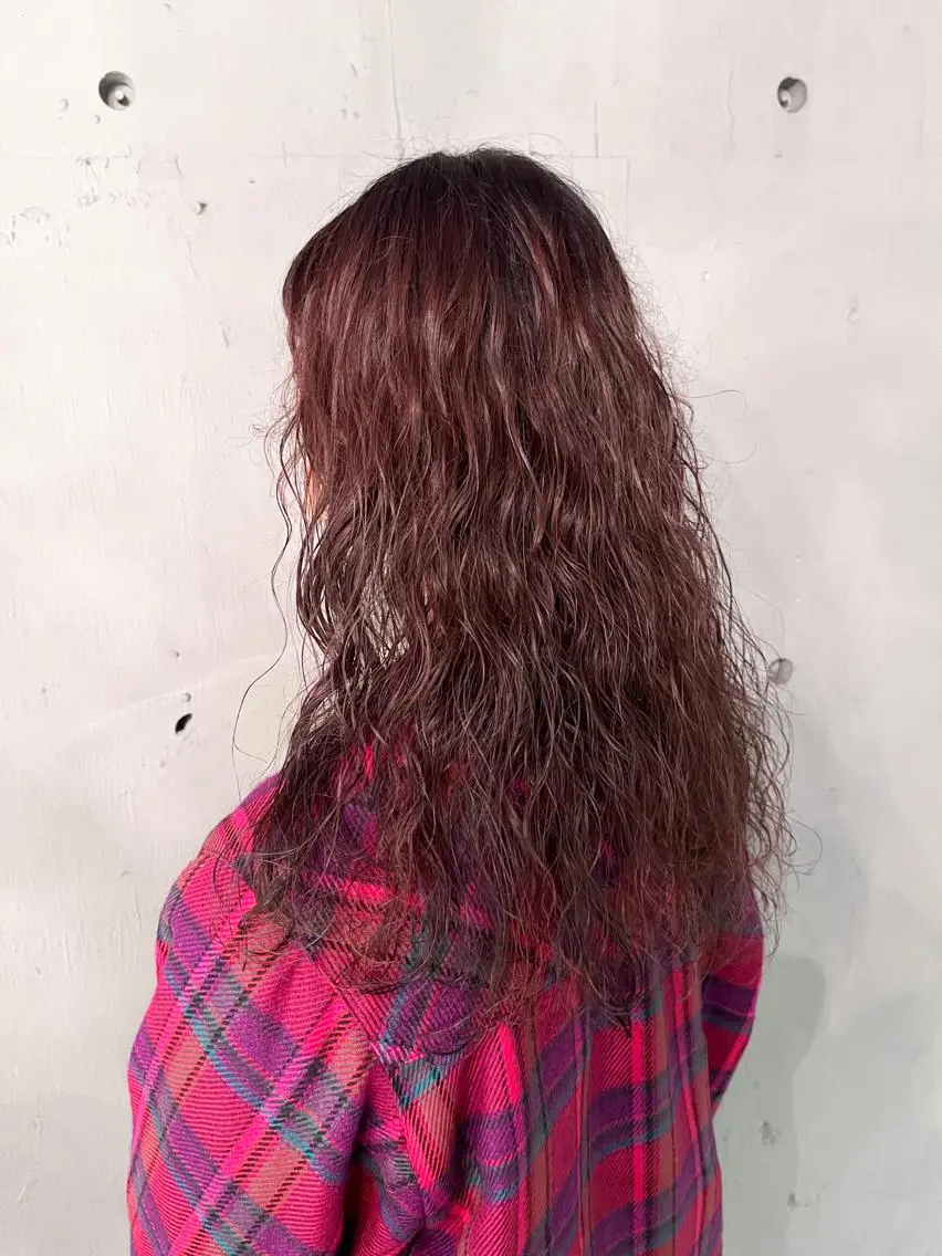 ロング カラー パーマ ブラウンカラー ピンクカラー ピンクブラウン 似合わせパーマ/ kazuのヘアスタイル