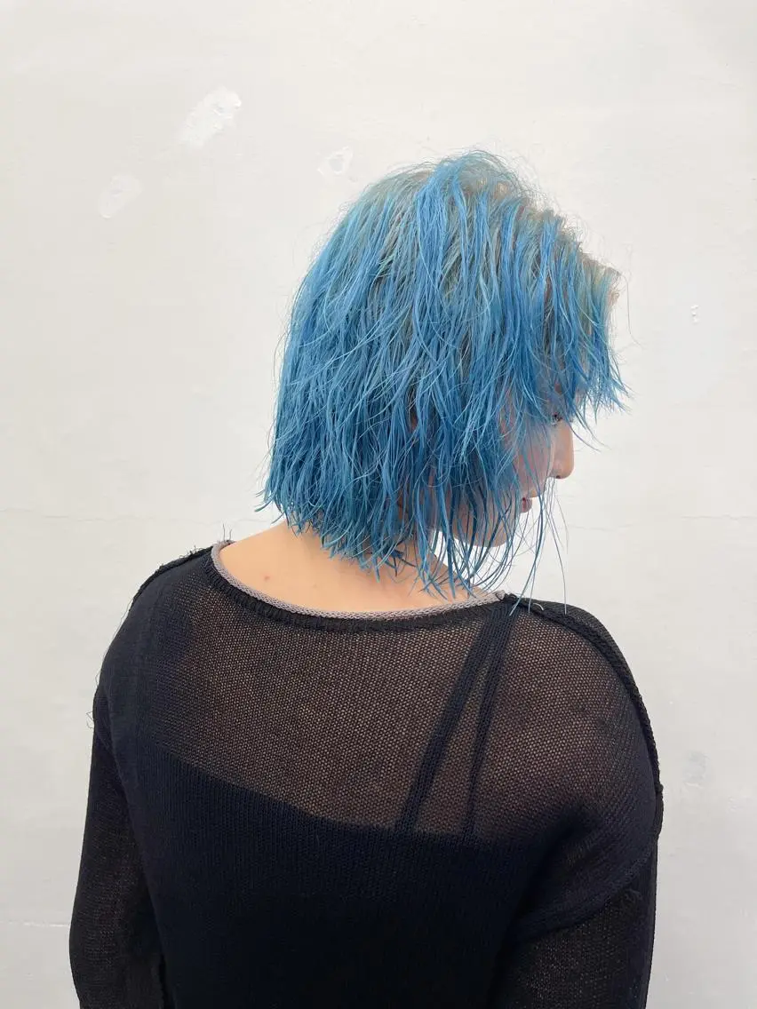 ミディアム カラー ブルーカラー 特別モデル価格 タカシマイッセイのヘアスタイル