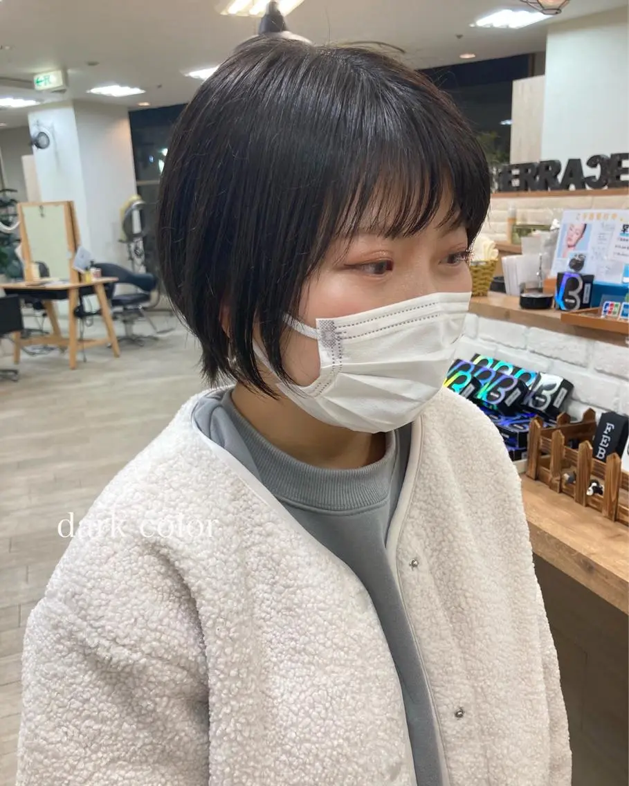 ショート カラー 切りっぱなしボブ ショートボブ ハンサムショート ボブ ショートヘア カット ヘアカラー トリートメント 初めてのショート お任せください✂️のヘアスタイル