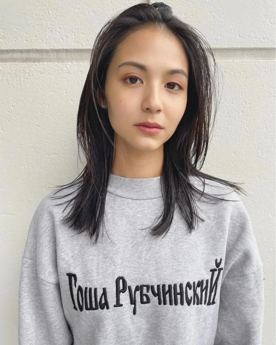 セミロング カラー カット ヘアカラー トリートメント 村上雅人 ナチュラルモードのヘアスタイル