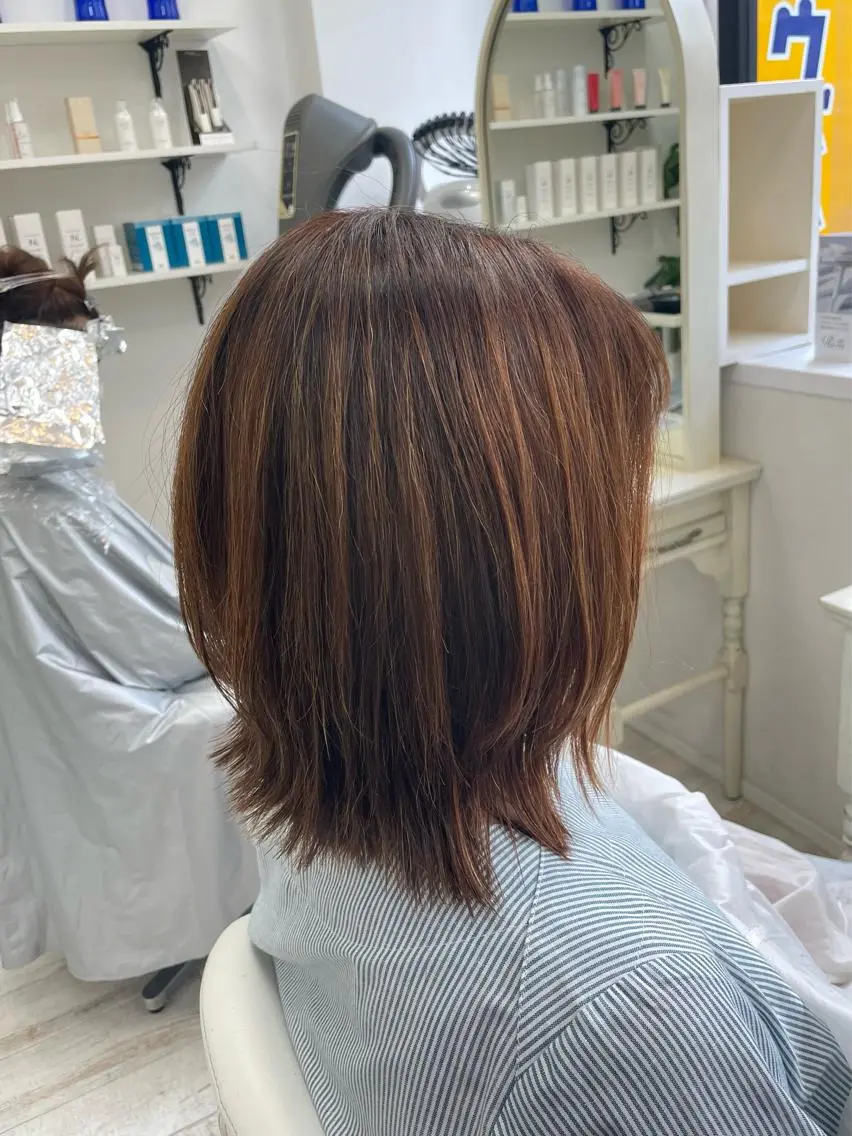 ミディアム くびれヘア カット 縮毛矯正 新籾 尚哉のヘアスタイル