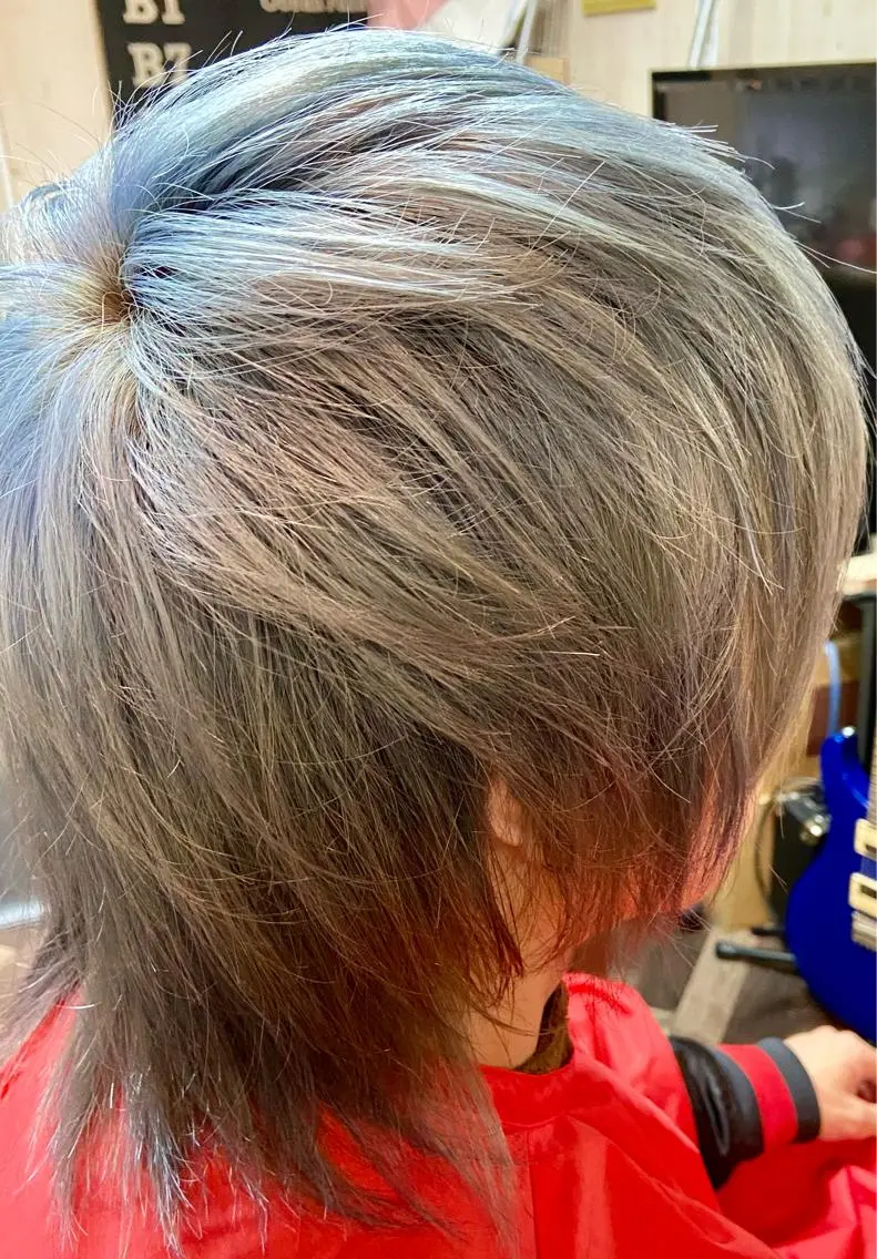 ショート カラー メンズ ヘアカラー タカダ ユウキのヘアスタイル