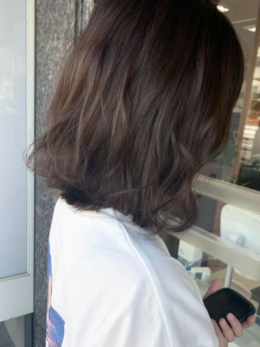 ミディアム レイヤー/艶髪カラー 森本くるみのヘアスタイル