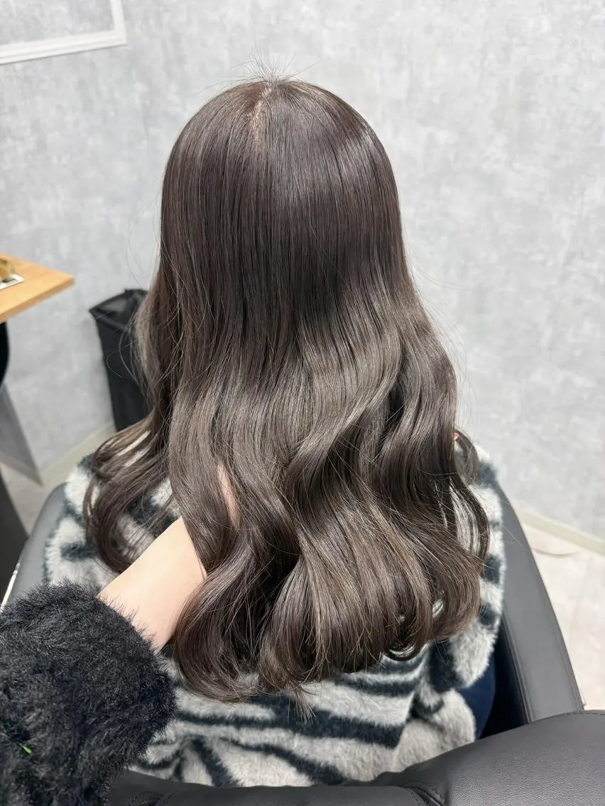 ロング カラー ブラウンカラー ハイトーン×艶カラー 🤍MIZUKIのヘアスタイル