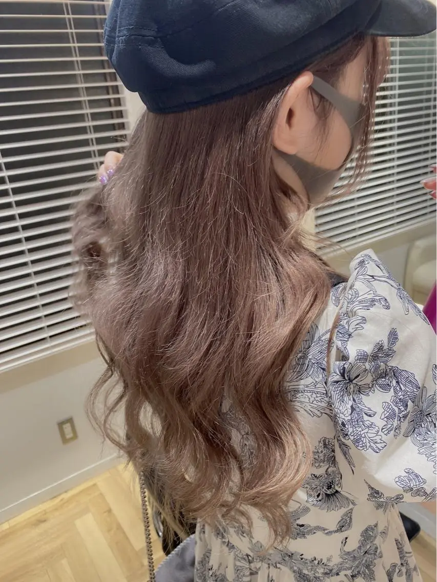 セミロング カラー ベージュカラー ピンクカラー ピンクベージュ nailist mana𖤐´-のネイルデザイン