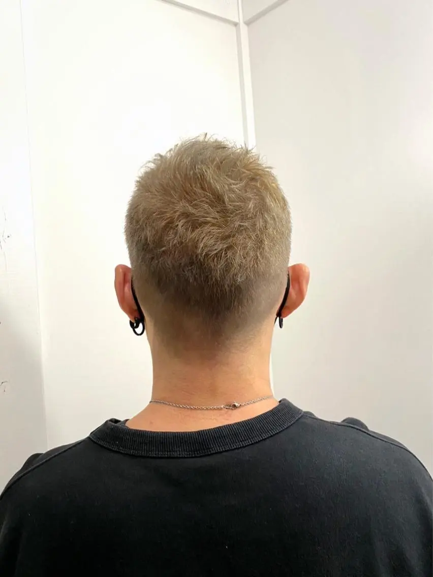 ショート カラー メンズ フェードカット 田中 悠之のヘアスタイル