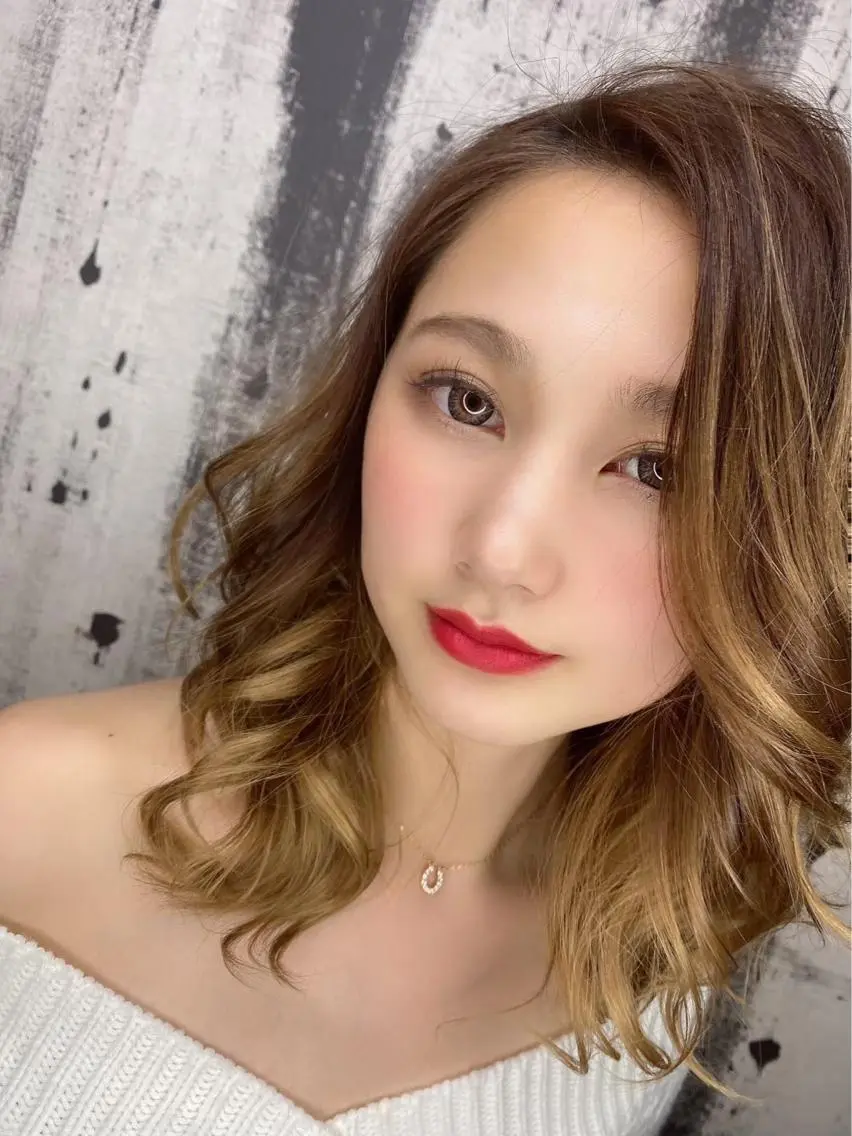 セミロング repose日本橋 室町のヘアスタイル