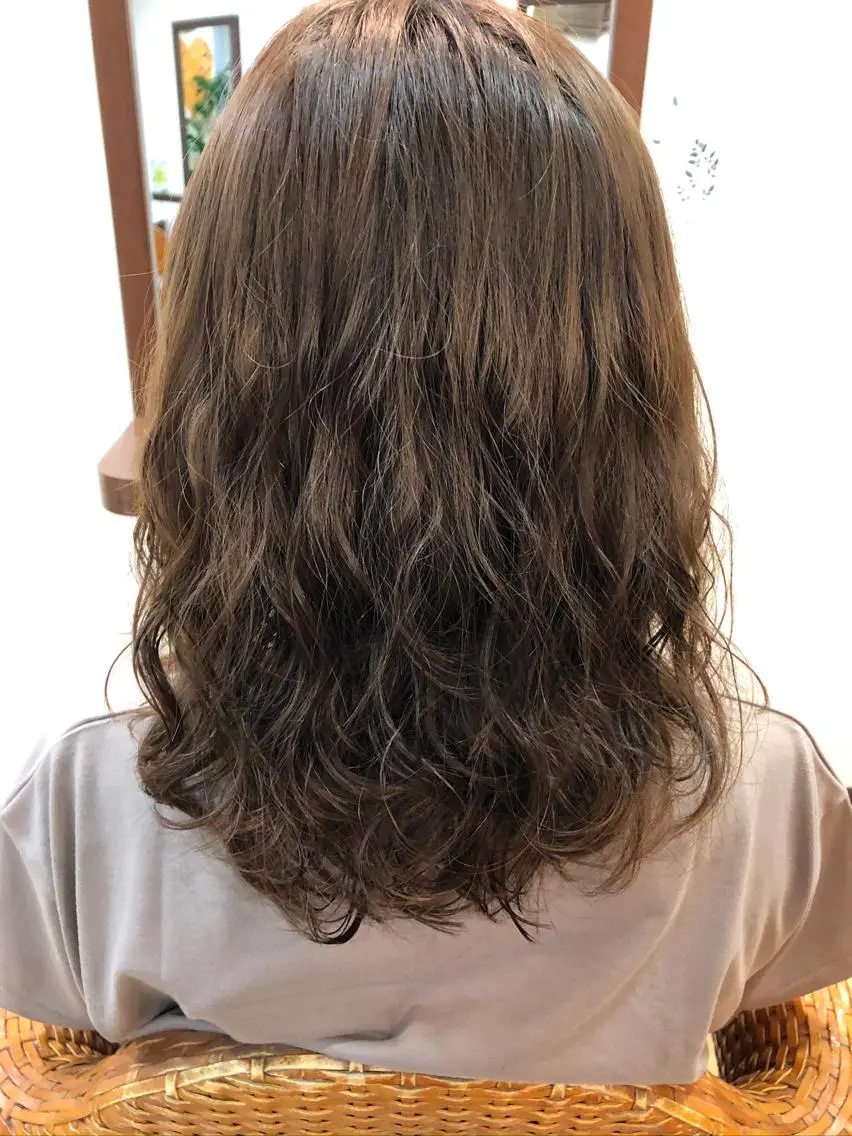 パーマ 松島 怜緒奈のヘアスタイル