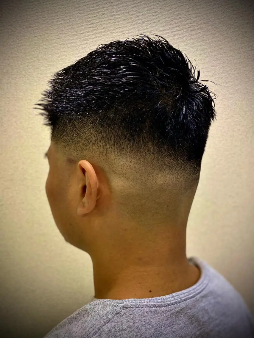 ショート ヘアアレンジ メンズ フェードカット スキンフェード 石川 裕大のヘアスタイル