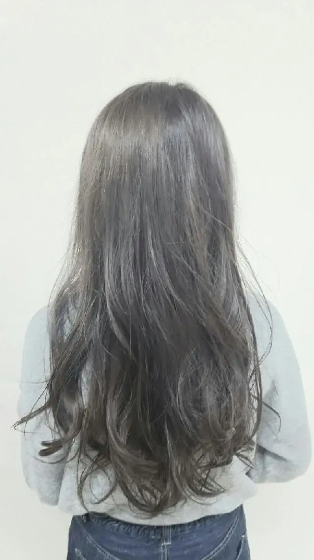 ロング カラー 【Sweep】おじま のぞみのヘアスタイル