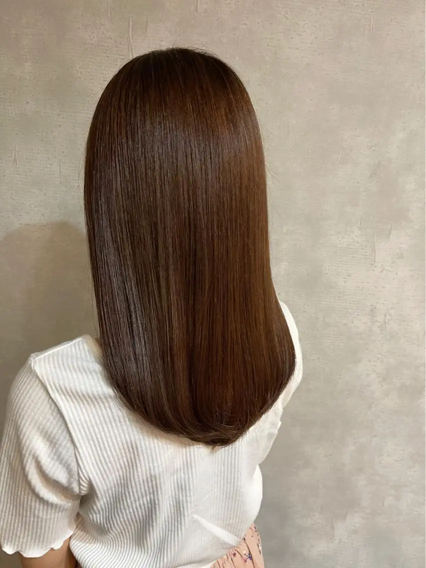 セミロング 髪質改善 栗本 博史のヘアスタイル