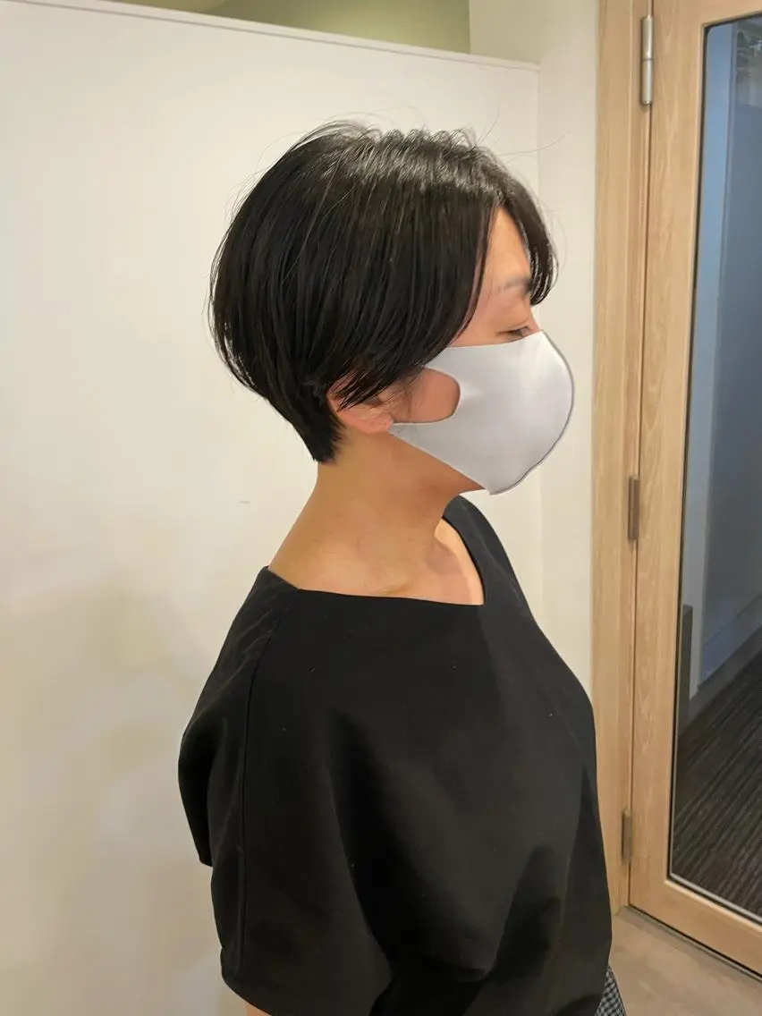 ショート カット ヘアカラー トリートメント 大迫 江梨のヘアスタイル