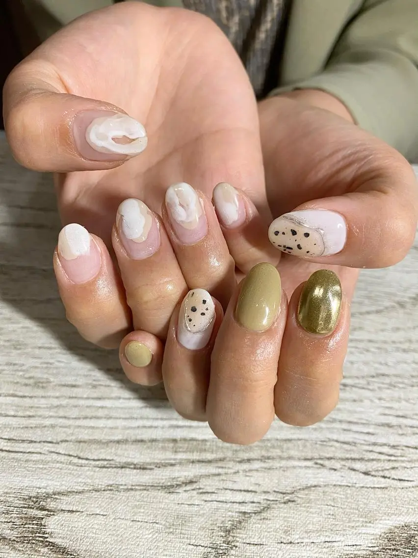 ネイル 板垣 綾乃のネイルデザイン