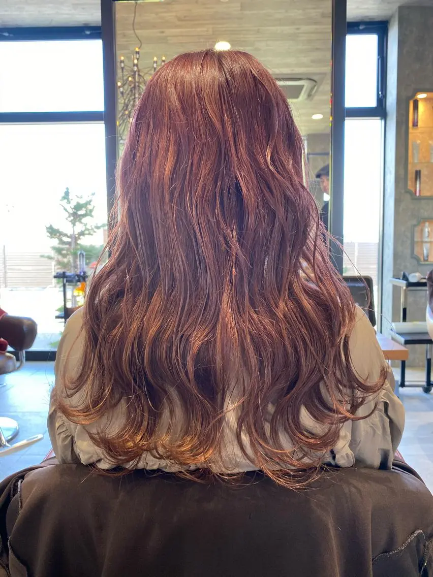 ロング カラー ヘアアレンジ ヘアカラー トリートメント 髪質改善🩶 美髪矯正オガタのヘアスタイル