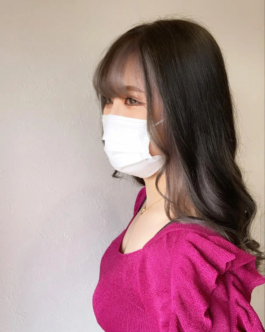 ロング カラー マテリアル 中央駅店のヘアスタイル
