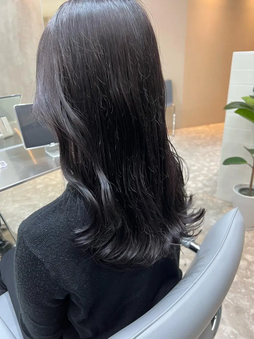 セミロング 艶カラー💎 髪質改善🎈アトワのヘアスタイル