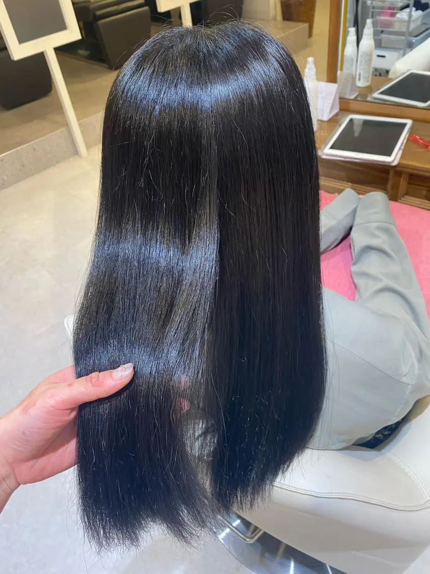 ロング カラー ヘアカラー 梛木 唯のヘアスタイル