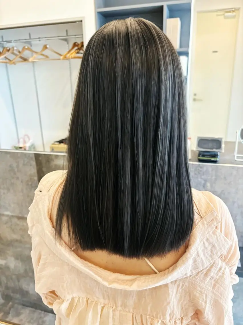 セミロング カラー ヘアカラー トリートメント lafit ラフィット 下大利のヘアスタイル