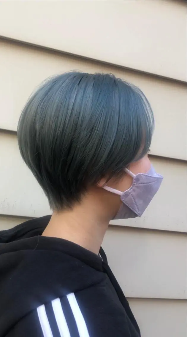 ショート カラー 丸みショート アッシュ ブリーチ ブルーカラー ブルーアッシュ 🌈美髪✂︎艶色🎨 頭皮改善🍀TAKUのヘアスタイル