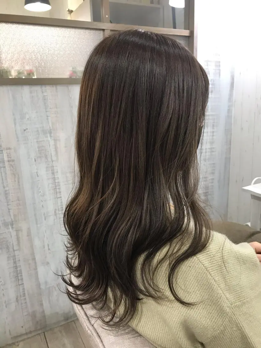 ロング ネモトメイナ🌿 今月末で退職しますのヘアスタイル