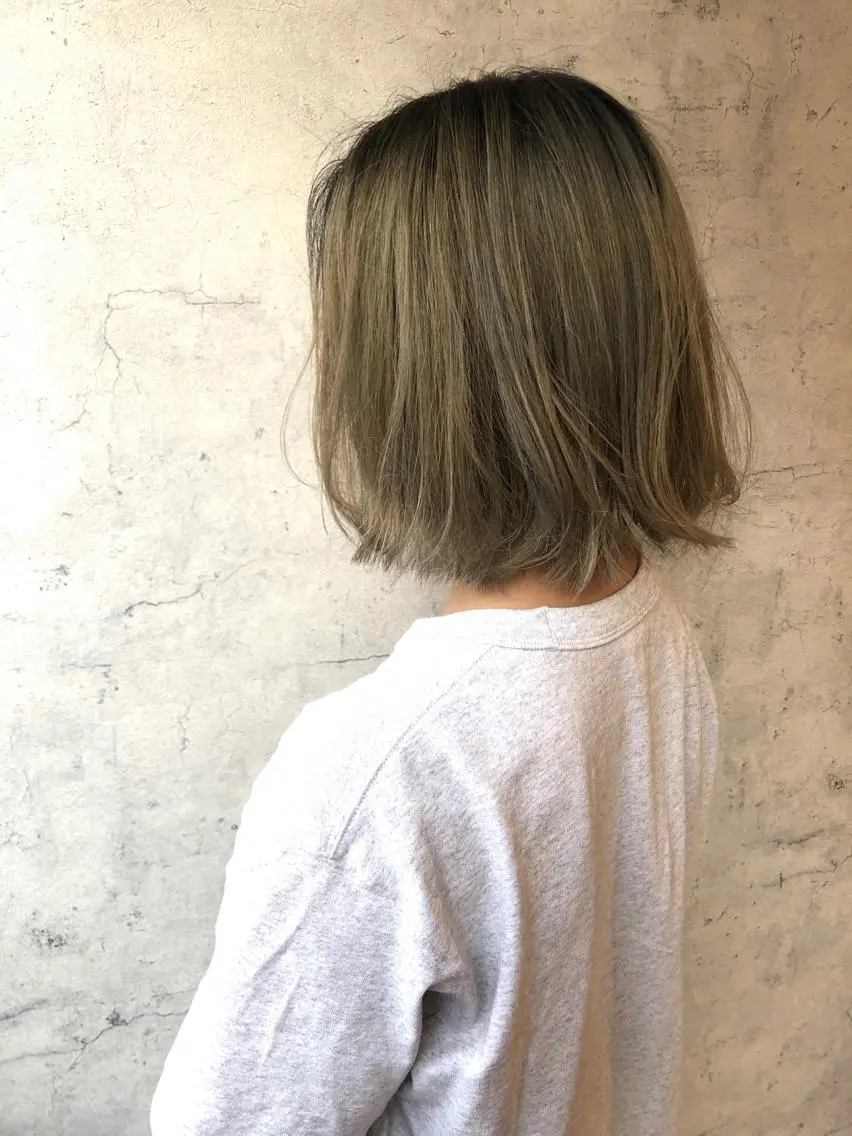 ミディアム カラー ヘアカラー トリートメント 平川 友希子のヘアスタイル